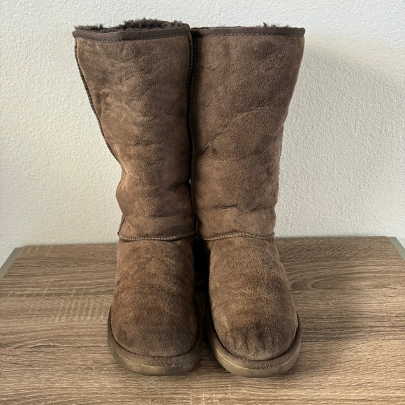 UGG Classic Tall Boots, Chocolate Brown, Size 9 - Picture 4 of 6